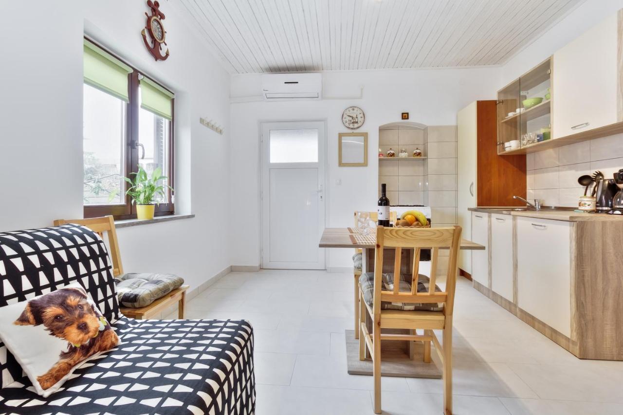 Apartments Grassi By Rent Istria Умаг Екстер'єр фото