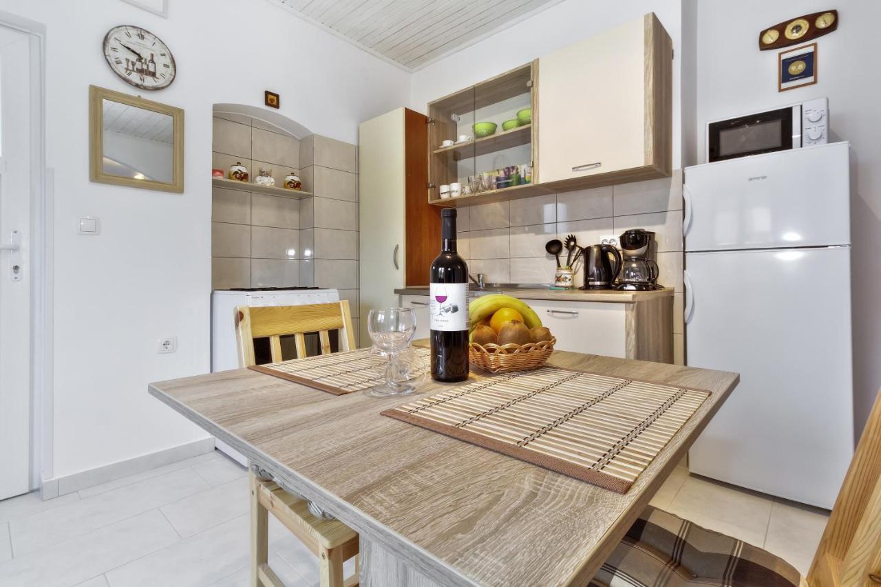 Apartments Grassi By Rent Istria Умаг Екстер'єр фото
