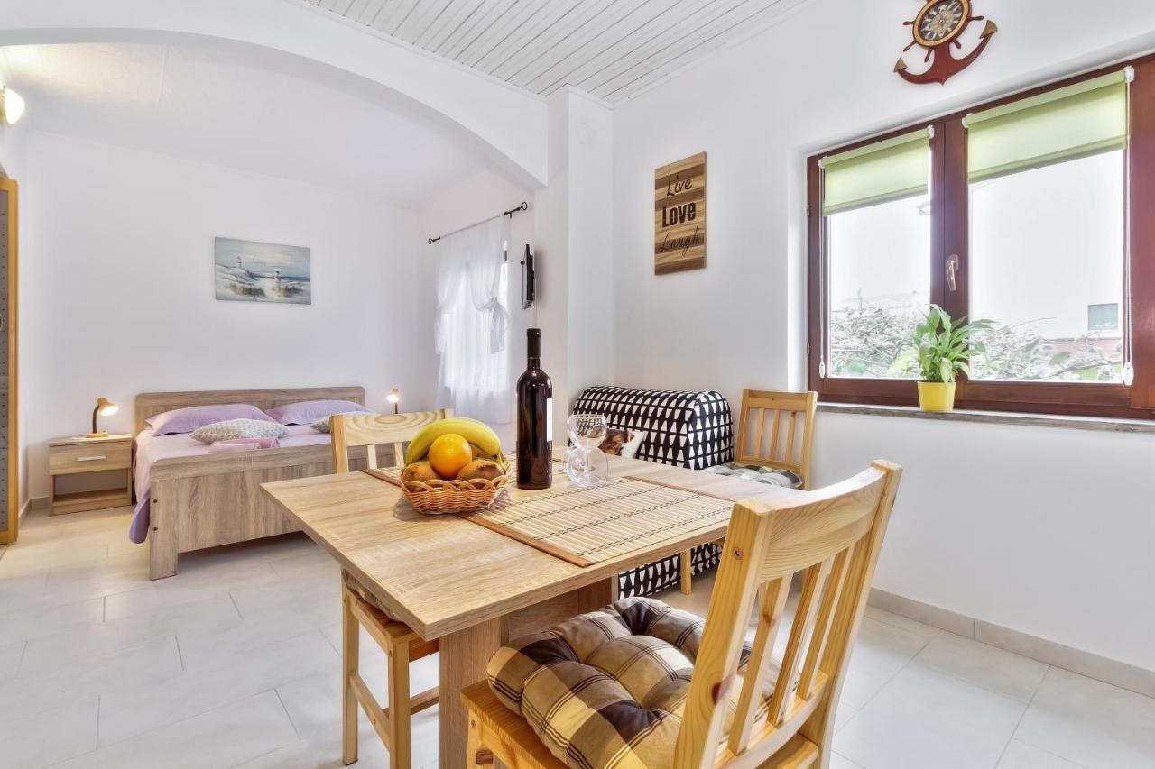 Apartments Grassi By Rent Istria Умаг Екстер'єр фото