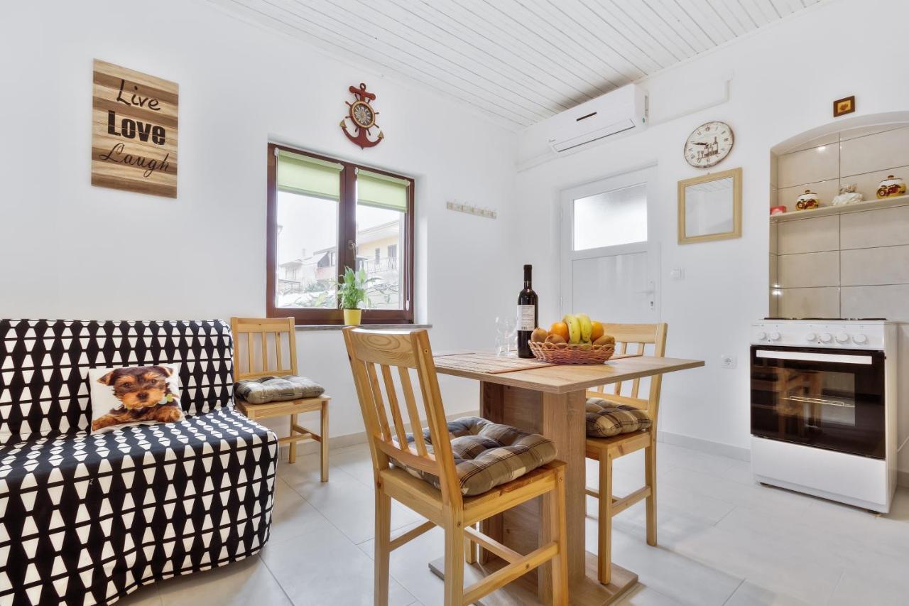 Apartments Grassi By Rent Istria Умаг Екстер'єр фото
