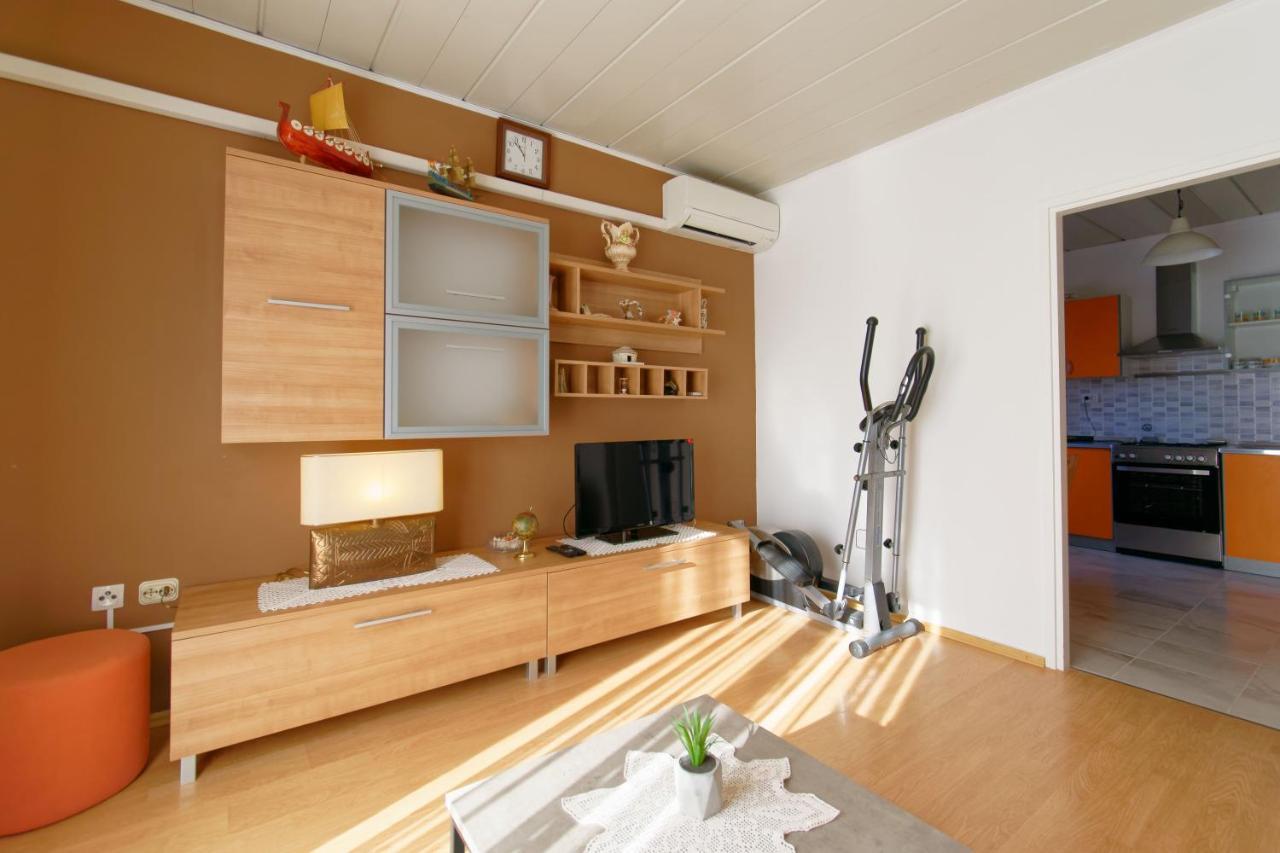 Apartments Grassi By Rent Istria Умаг Екстер'єр фото