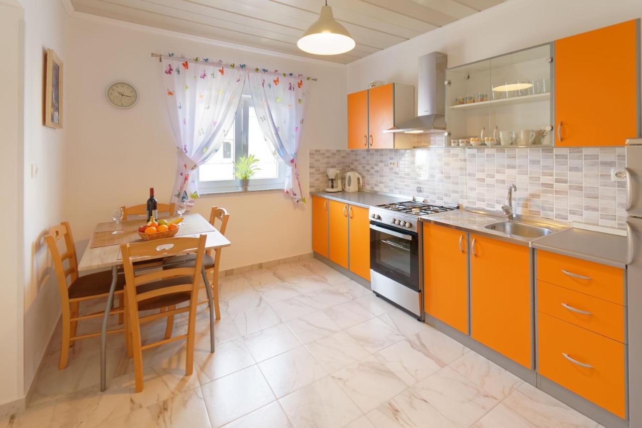 Apartments Grassi By Rent Istria Умаг Екстер'єр фото